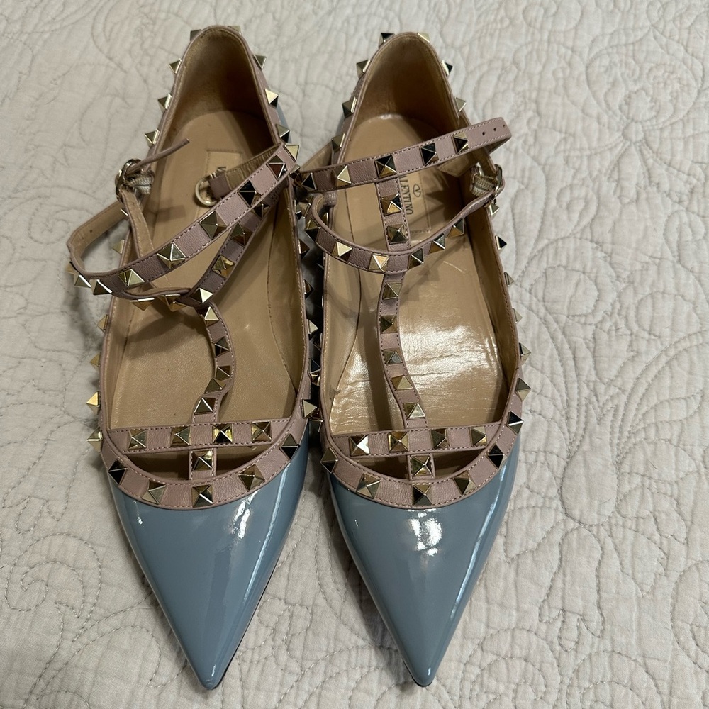Valentino flats